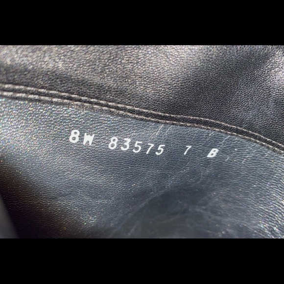 Stuart Weitzman beautiful boot - Picture 3 of 10